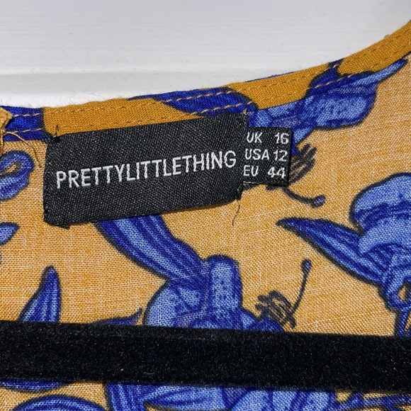 Pretty little thing fitted midi dress - Picture 3 of 4